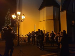 Heiligabend vor dem Windhagener Dom